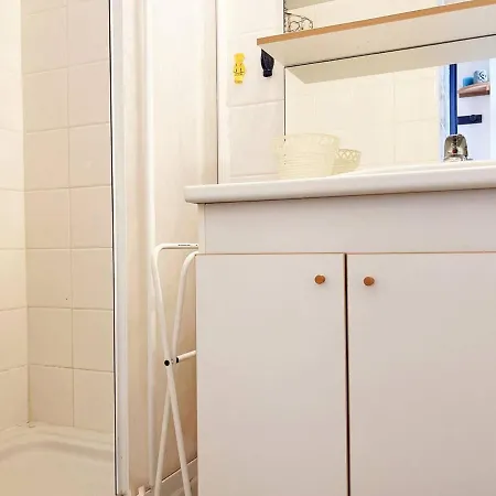 4 Pers, Climatise, Parking, A Pied - - Fr-1-251-509 Le Lavandou